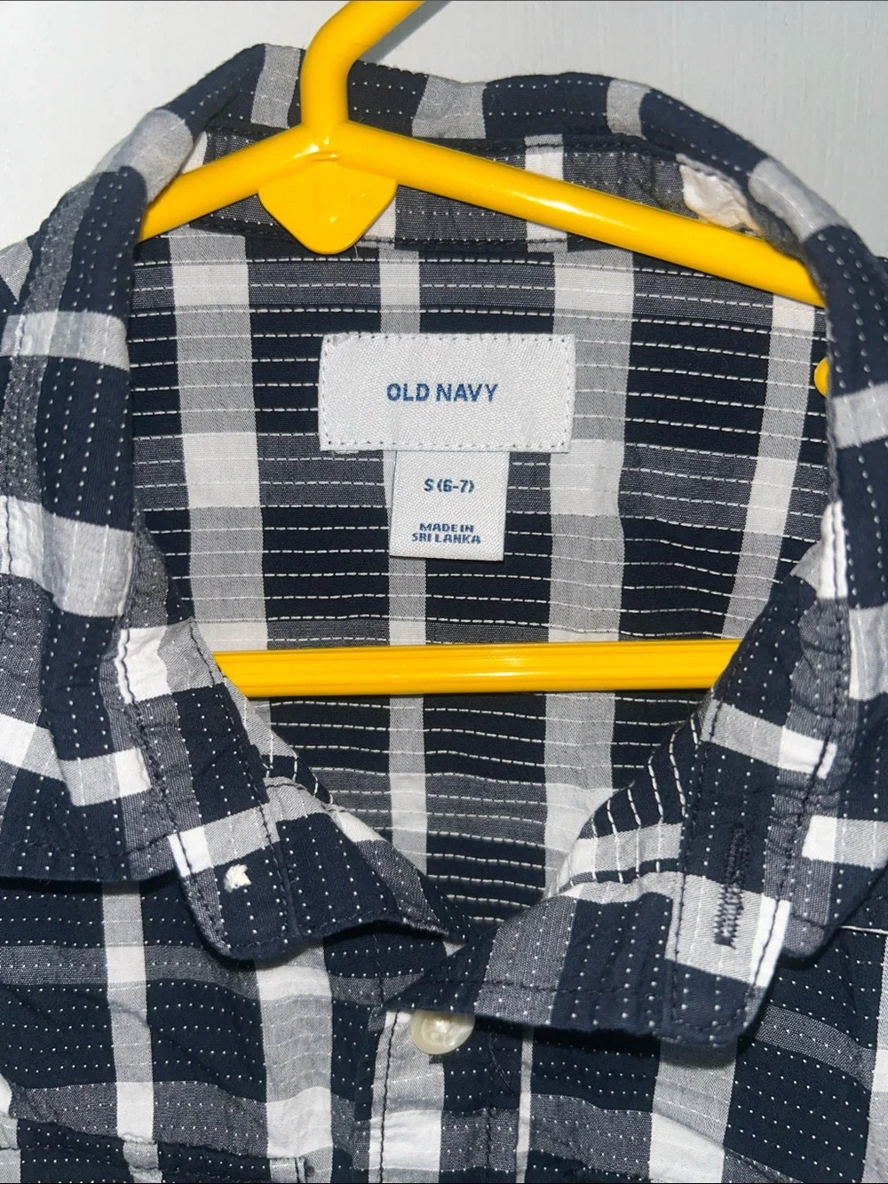 Old Navy Navy and White Plaid Short-Sleeve Button-Down Shirt